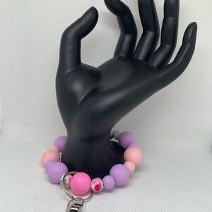 Stylish Colorful Beaded Keychain Bracelet
Expertly Made, Exclusively Yours